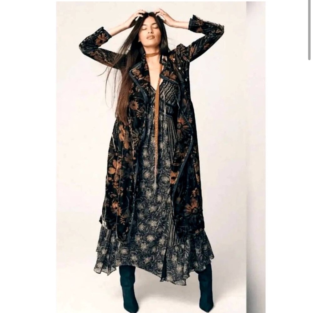 Free People Hazel floral velvet duster jacket extra small